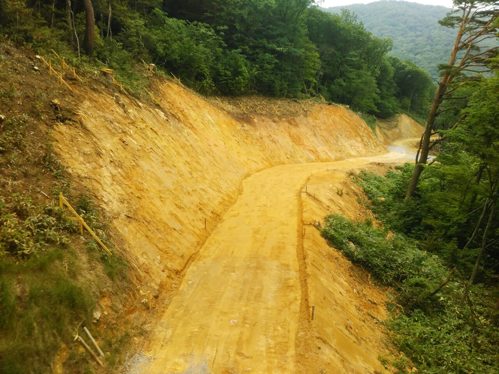 令和元年度(補正分) 足尾線第2工区道路工事